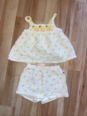 Rabbit + Bear organic outfit set size 3T